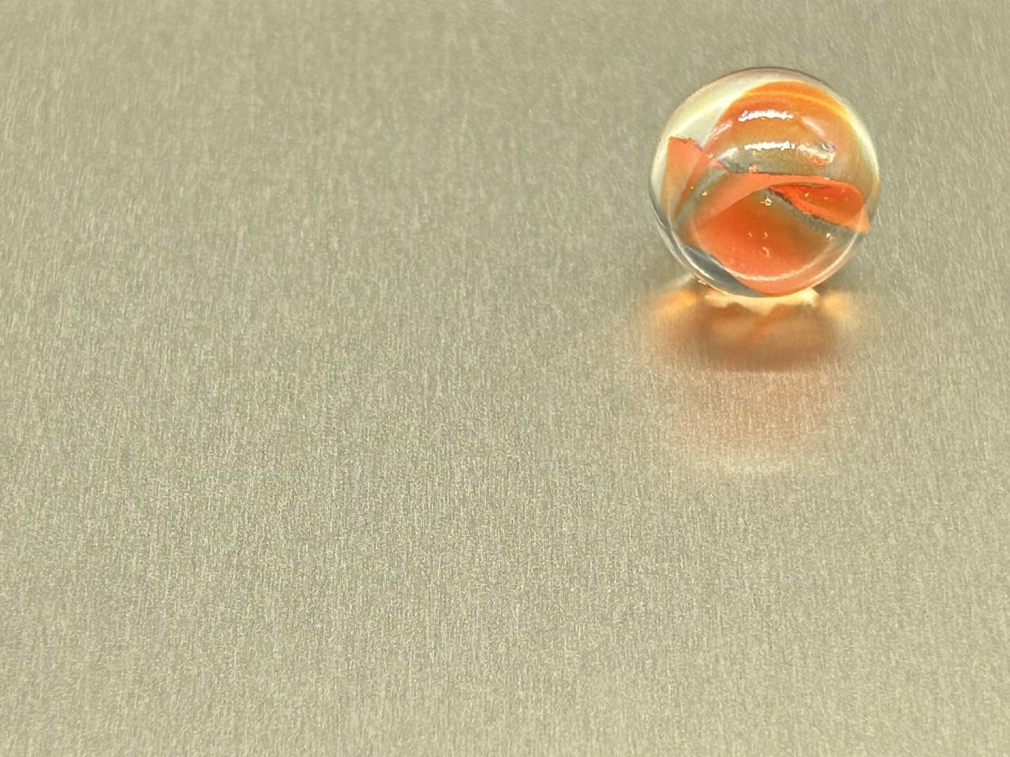ライトブロンズ
